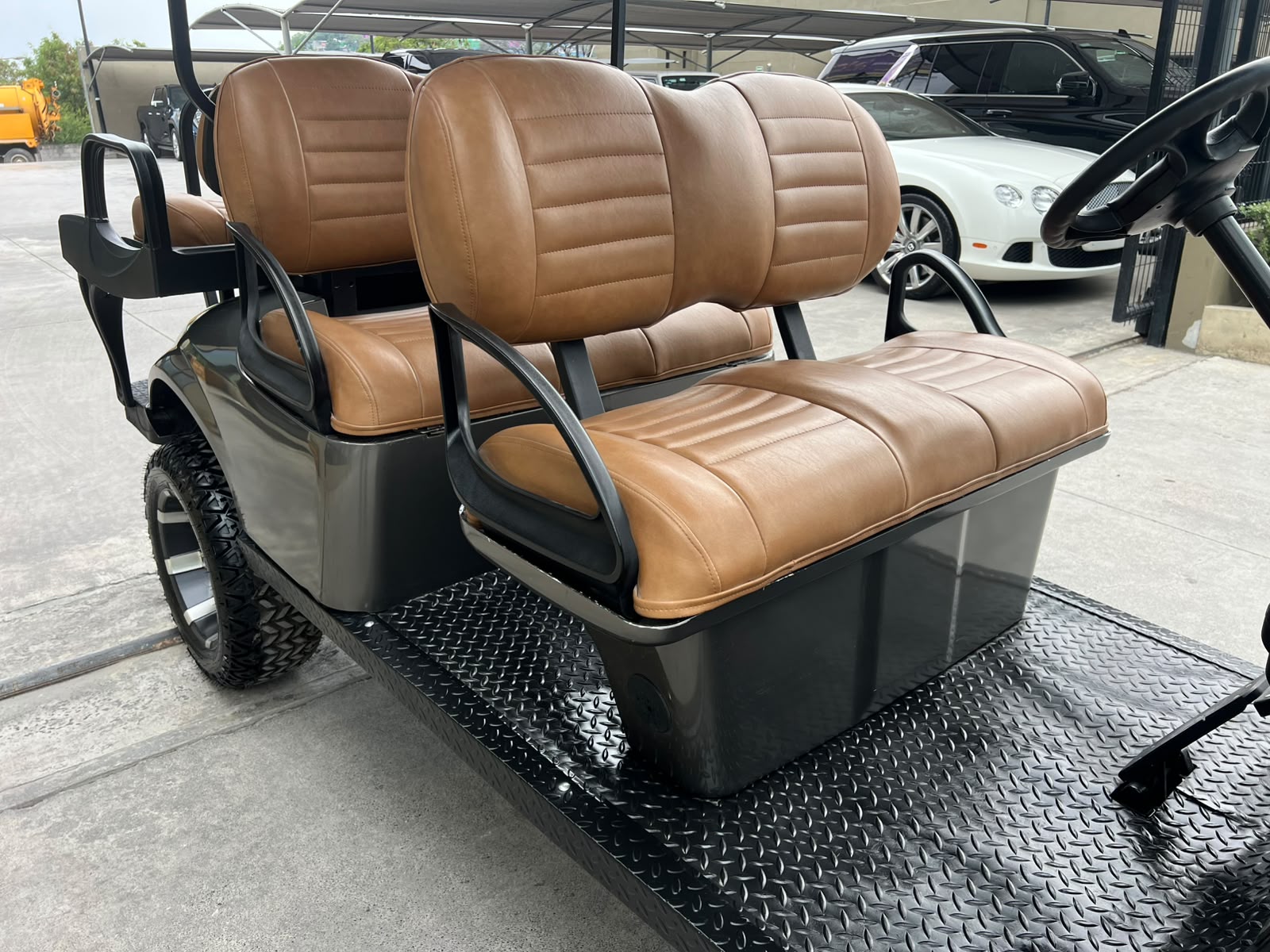 E-Z-GO Shuttle Express L6 72V Elite Lithium
